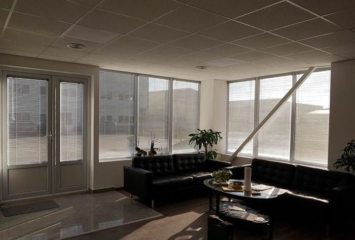 Jaluzele orizontale din aluminiu 2