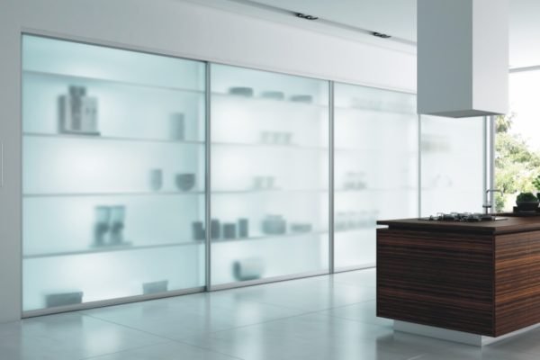 compartimentare inchidere spatiu depozitare interior bucatarie sticla securizata